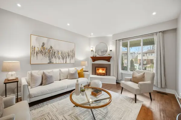 1786 Listowell CRES, Pickering, ON L1V 2Y3