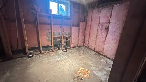 840 Sammon AVE, Toronto E03, ON M4C 2E8