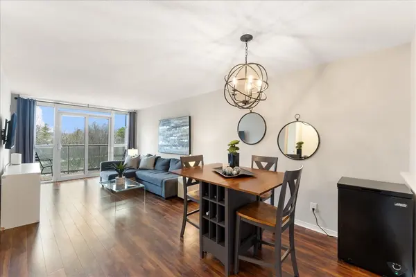 1200 The Esplanade N RD #320, Pickering, ON L1V 6V3