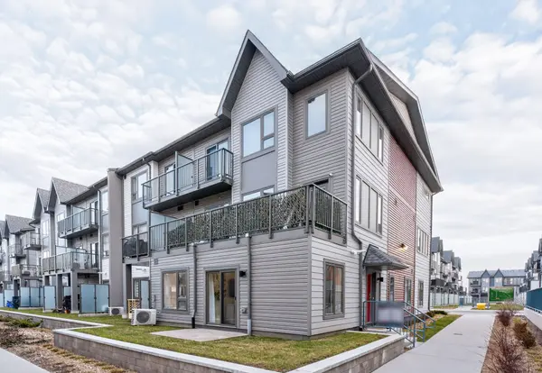 2635 William Jackson DR #1001, Pickering, ON L1X 0L5