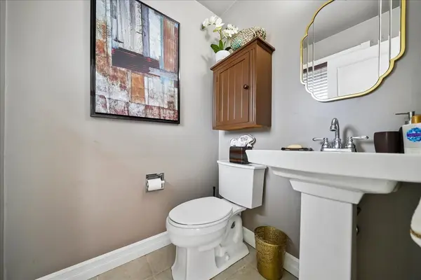 72 Frazer RD, Ajax, ON L1S 4B2