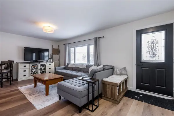 8906 5th Line, Essa, ON L3W 0C7