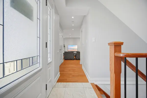 274 Demaine CRES, Richmond Hill, ON L4C 2W5