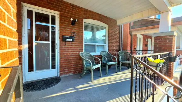 75 Auburn AVE, Toronto W03, ON M6H 2L8