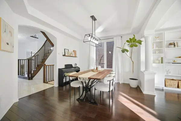 20 Peppermint Close, Brampton, ON L6P 3C7