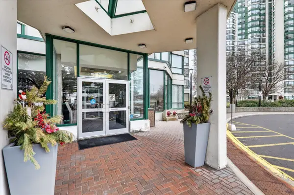 4460 Tucana CT #1202, Mississauga, ON L5R 3K9