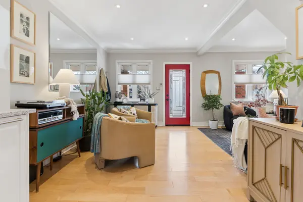 66 Ninth ST, Toronto W06, ON M8V 3E3