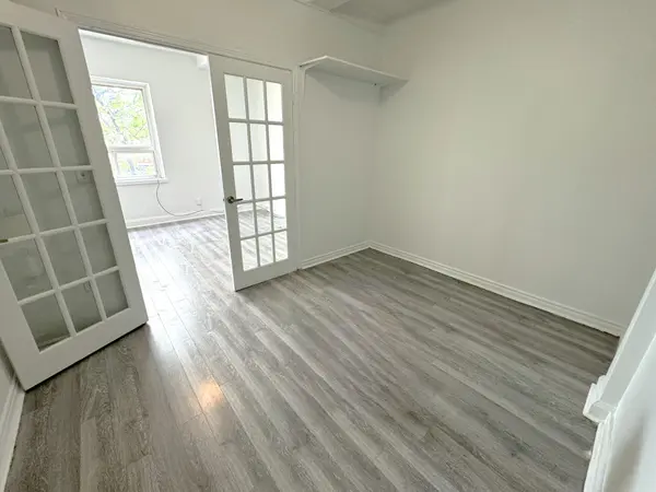 1158 Weston RD #3, Toronto W04, ON M6M 4P4