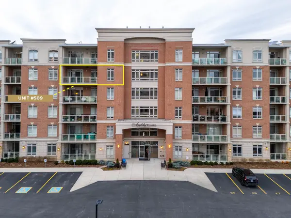 1980 Imperial WAY #509, Burlington, ON L7L 0E7