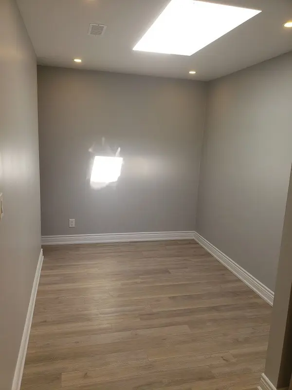 379 Jane ST #3, Toronto W02, ON M6S 3Z3