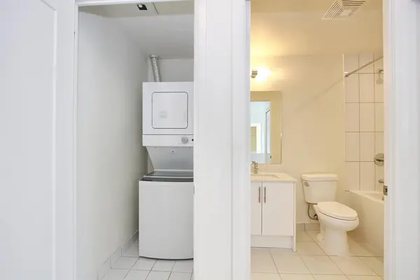 509 Dundas ST W #403, Oakville, ON L5M 5P4