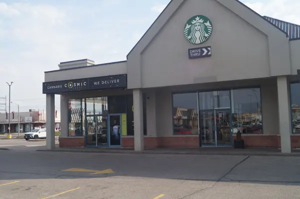 6620 Finch AVE W #17, Toronto W10, ON M9V 5H7