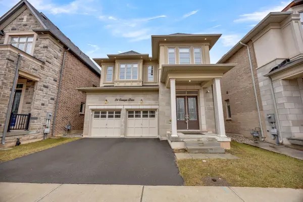 34 Carnegie DR, Oakville, ON L6H 0V8