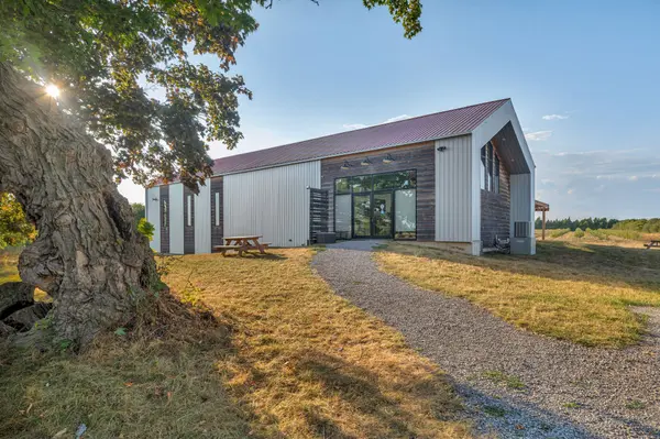 890 Danforth RD, Prince Edward County, ON K0K 2J0