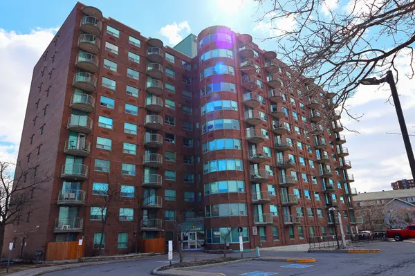 1440 HERON RD #402, Hunt Club - South Keys And Area, ON K1V 0X2