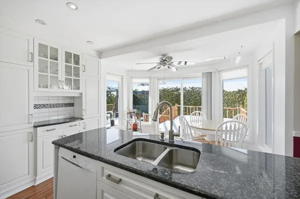 1354 Mountainside CRES, Orleans - Cumberland And Area, ON K1E 3G5