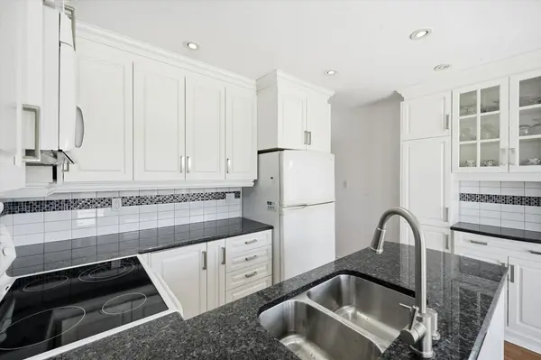 1354 Mountainside CRES, Orleans - Cumberland And Area, ON K1E 3G5