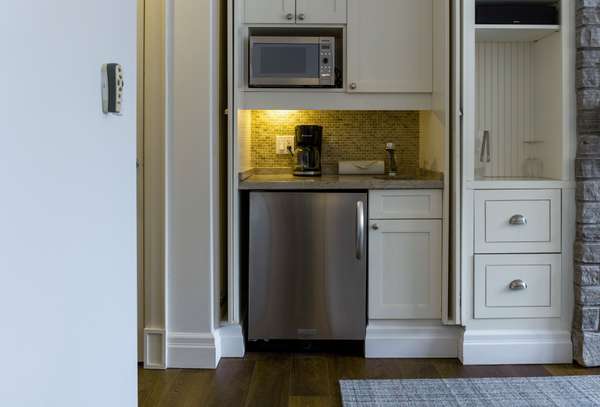 1869 Muskoka Rd 118 HWY W #L215-C2, Muskoka Lakes, ON P1L 1W8