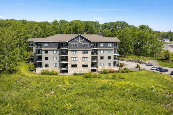 11C Salt Dock RD #201, Parry Sound, ON P2A 3B6