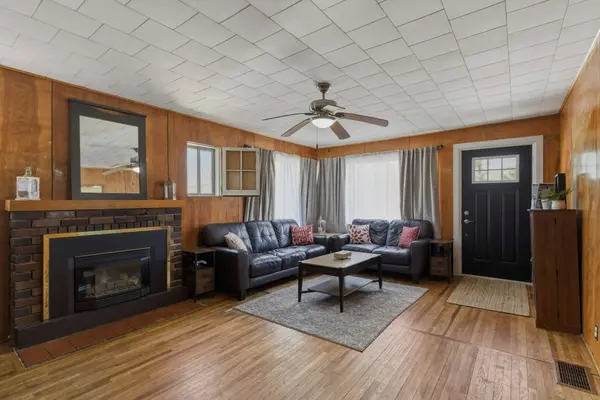 18 Quabbin RD, Front Of Yonge, ON K0E 1R0