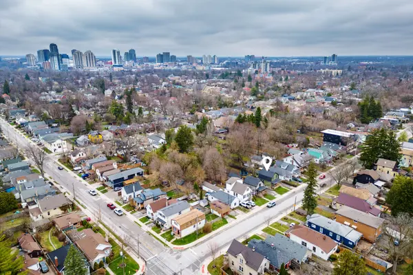 88 BRISCOE ST E, London South, ON N6C 1X2