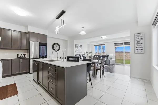 212 Broadacre DR, Kitchener, ON N2R 0S6