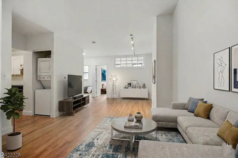 111 Mulberry St #2C, Newark City, NJ 07102