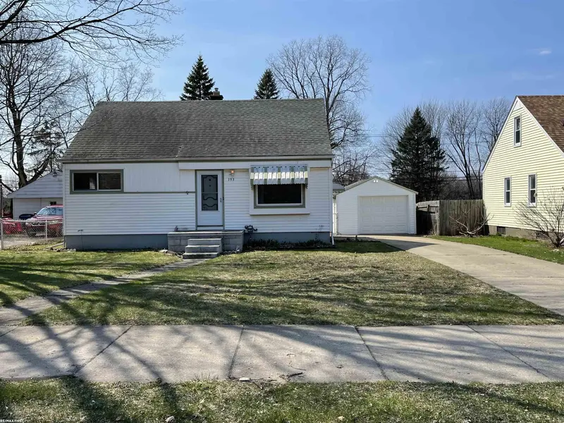 193 Scott Lake RD, Waterford Twp, MI 48328