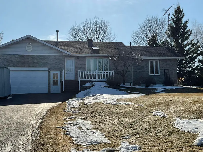 19644 Marcoux RD, North Glengarry, ON K0C 1A0