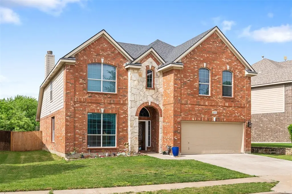 5621 Paloma Blanca Drive, Fort Worth, TX 76179