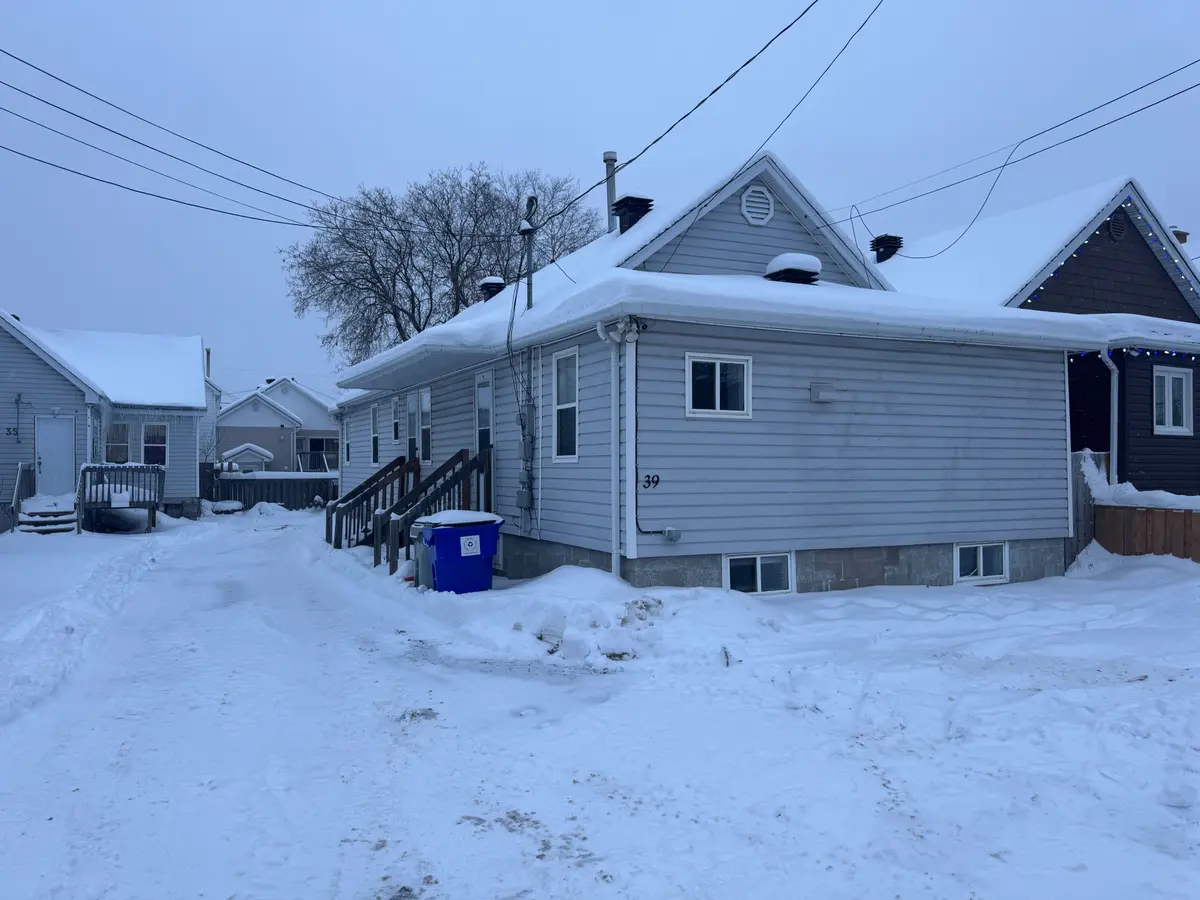 39 Maple ST N, Timmins, ON P4N 6B3