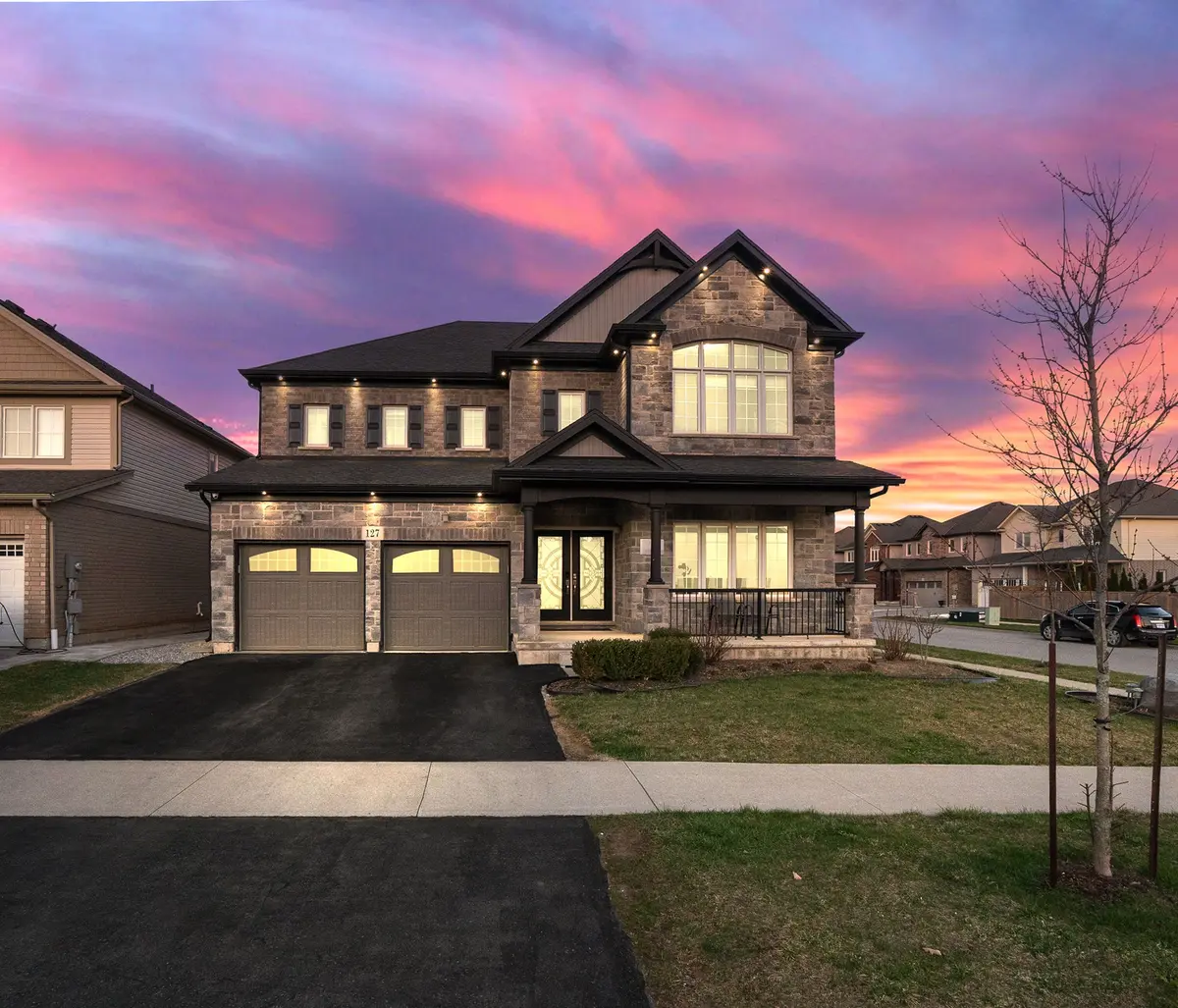 127 Lametti DR, Pelham, ON L3E 0A2