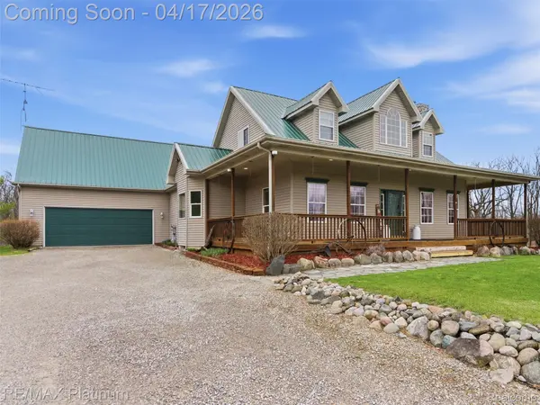 13250 Seymour RD, Argentine Township, MI 48436