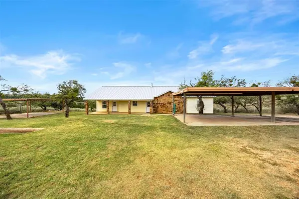 6500 County Road 310, San Saba, TX 76877