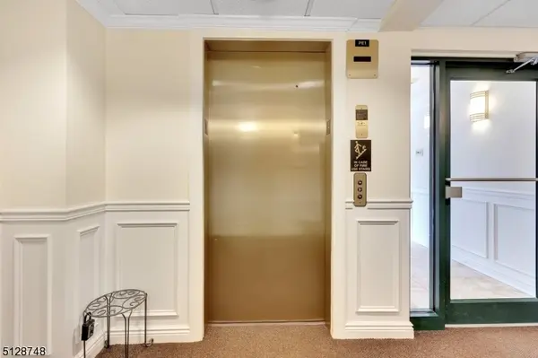 7 Prospect St #303, Morristown Town, NJ 07960