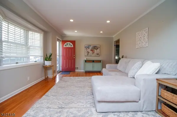 22 Oakland Ave, Rockaway Twp., NJ 07866