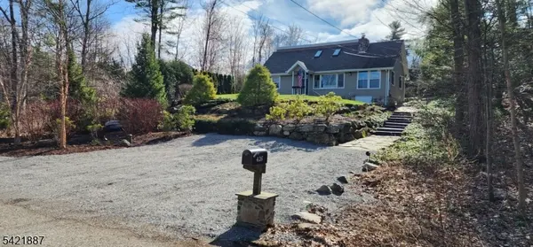 426 E Lake Shore Dr, Vernon Twp., NJ 07422