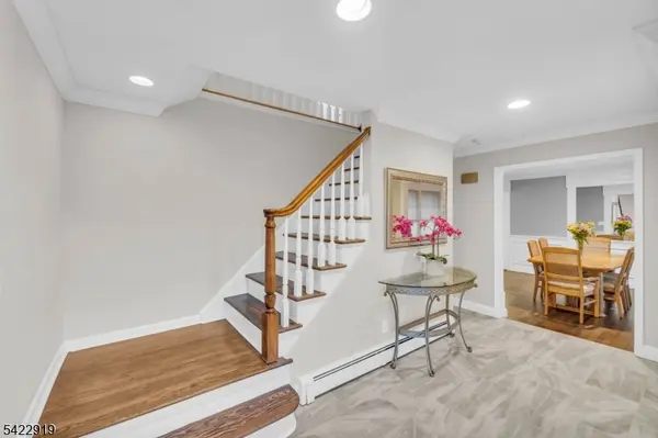 60 Parkhill Rd, Harrington Park Boro, NJ 07640