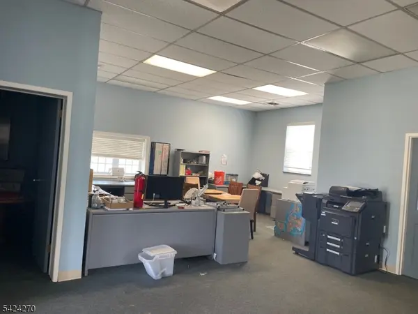 75 E Main St, Rockaway Boro, NJ 07866