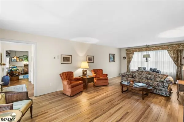 58 Andover Rd, Sparta Twp., NJ 07871