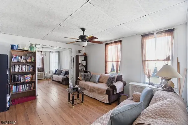 459 E 18Th St, Paterson City, NJ 07514