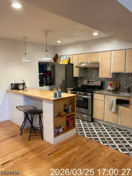 38 Delancy St #3, Newark City, NJ 07105