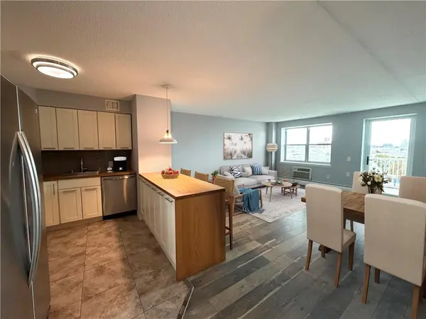 221 Beach 80th ST #6B, Rockaway Beach, NY 11693