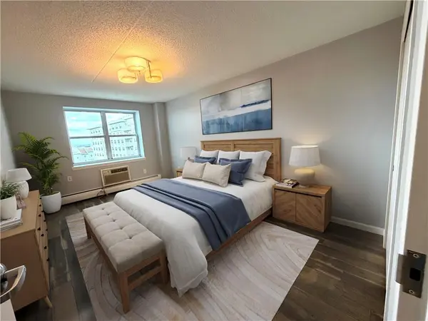 221 Beach 80th ST #6B, Rockaway Beach, NY 11693