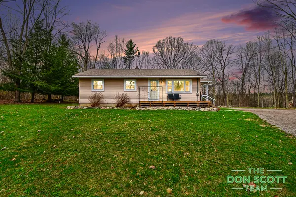 2589 Rector AVE NE, Algoma Twp, MI 49341