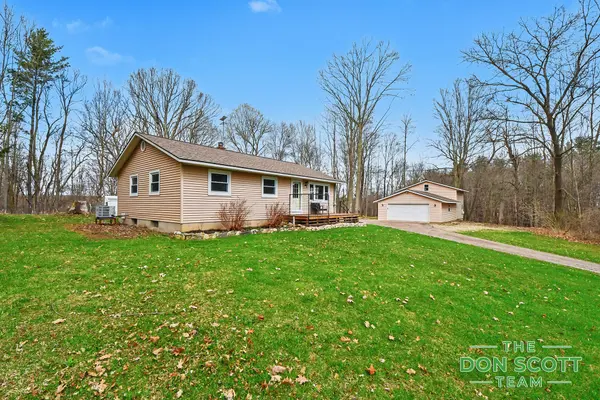 2589 Rector AVE NE, Algoma Twp, MI 49341
