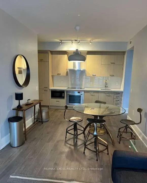 560 Front ST W #728, Toronto C01, ON M5V 1C1