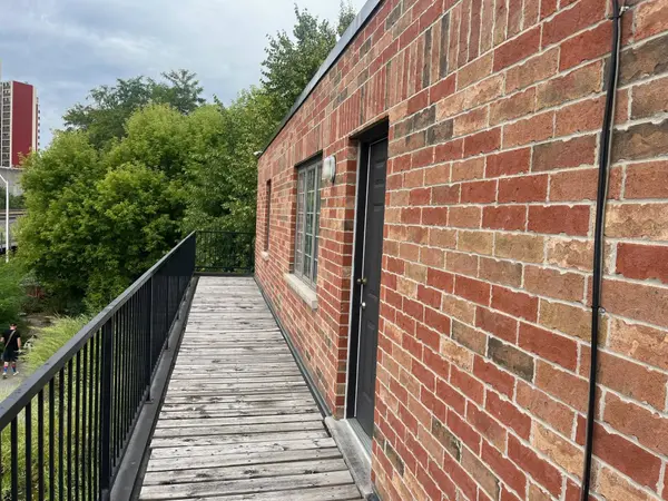 103 Florence ST, Toronto C01, ON M6K 1P4