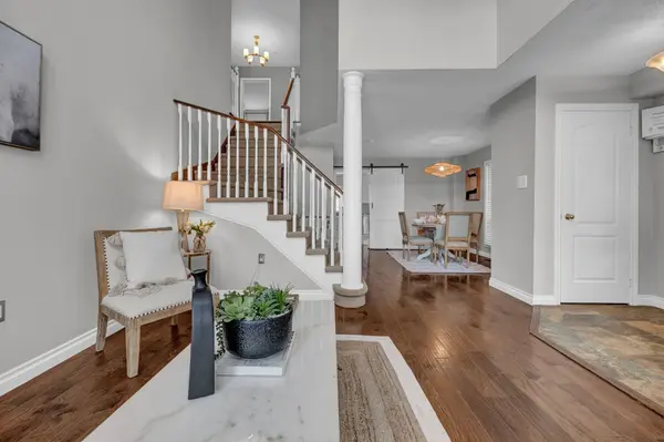 1136 Middlebury AVE, Oshawa, ON L1K 2P5