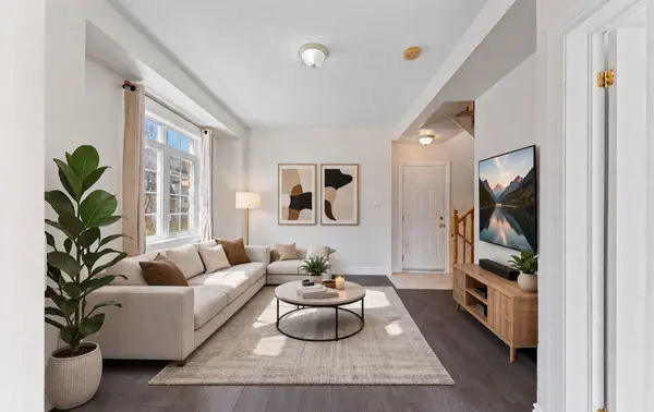 23 Yewtree WAY, Whitby, ON L1R 0C7